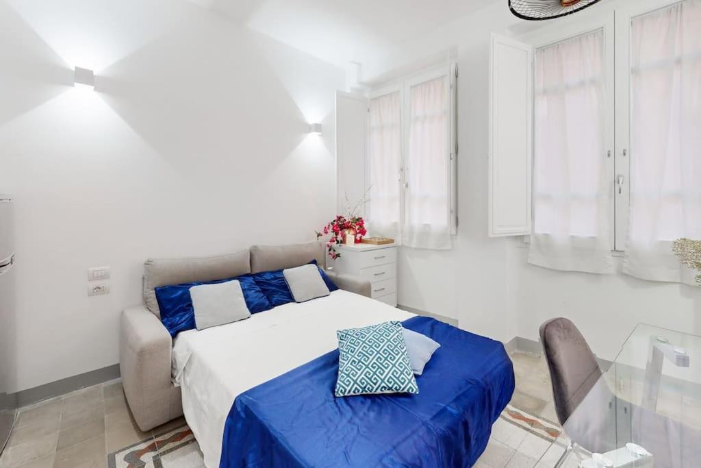 Apartment Nearby Historic Center - 2 Private Bathrooms Cagliari Buitenkant foto